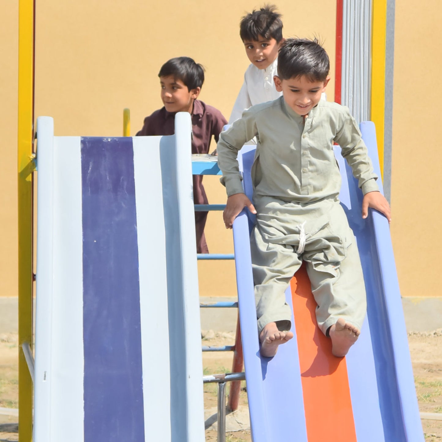 Primary School (120 Students)